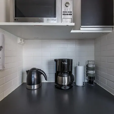 Studio Buttes Chaumont باريس